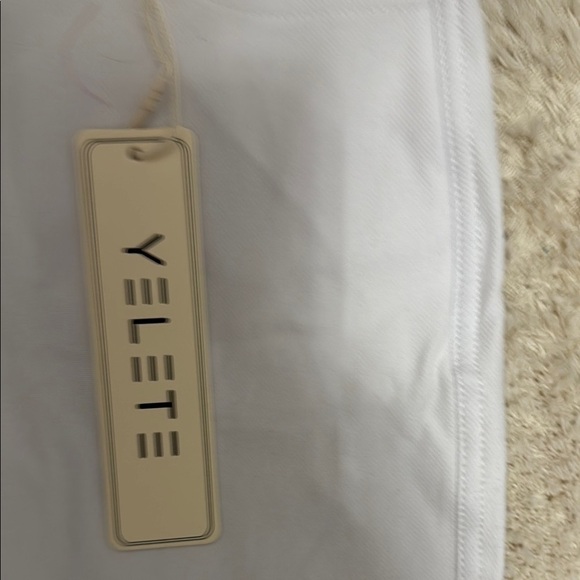 NWT Yelete White Capris for Women - Picture 5 of 5